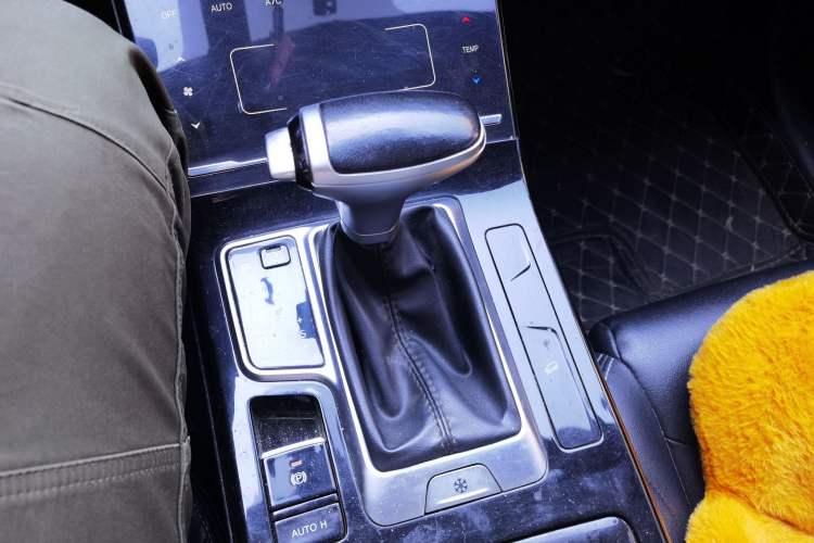 Used Dongfeng Fengon ix5 2019 220T CVT Zhiyue Trim China VI Standard Gear Lever