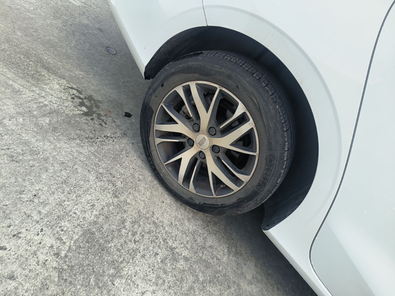 Geely Auto Emgrand 2023 4th Generation Champion Edition 1.5L CVT Luxury Model — снимка 11