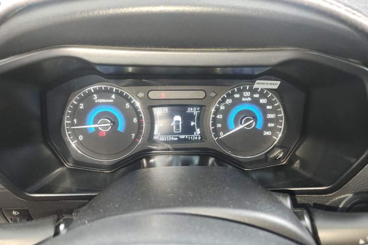 Used Dongfeng Fengon 580 2016 1.8L Manual Comfort Model
