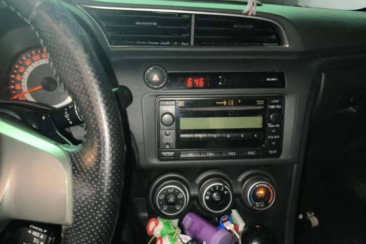 Used Toyota Zelas 2011 2.5L Luxury Edition Audio And AC Panel