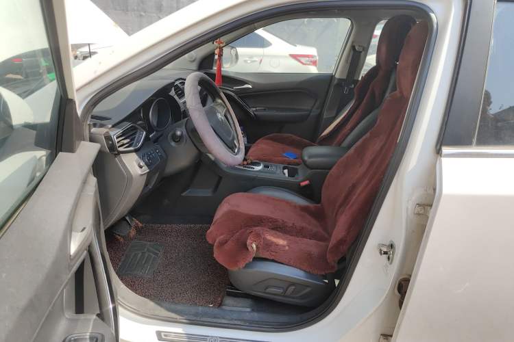 Used MG GS 2015 2.0TGI TST Luxury Edition
