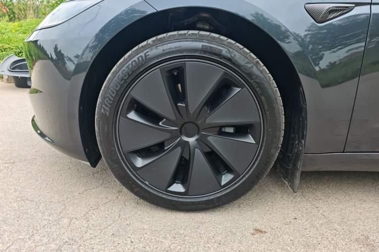 Used Tesla Model 3 2025 Rear-Wheel-Drive Version