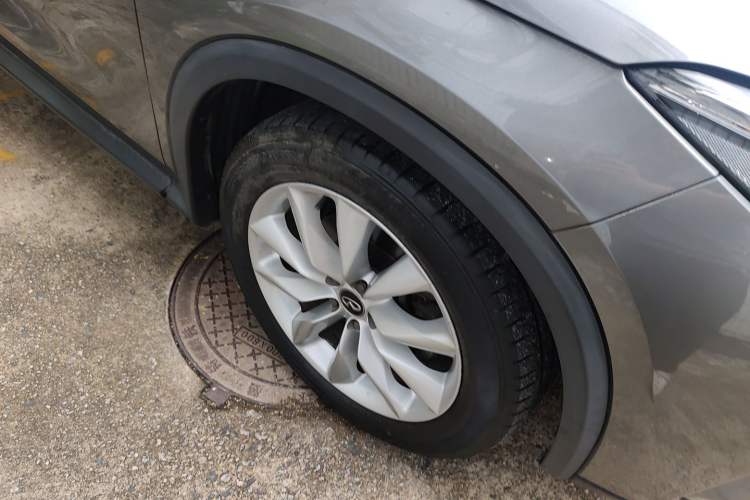 Used Infiniti QX50 2018 2.0T Two-Wheel Drive Fashion Edition Right Front Wheel Hub