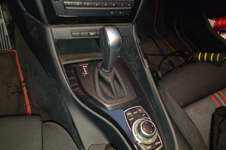 Used BMW X1 2013 sDrive18i Sport Design Package Gear Lever
