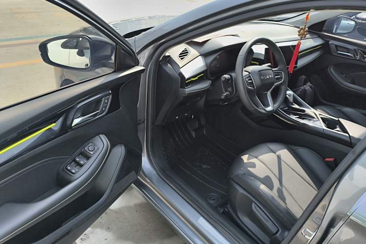 Used Roewe i5 2021 Revised Version 1.5L CVT Diamond Edition
