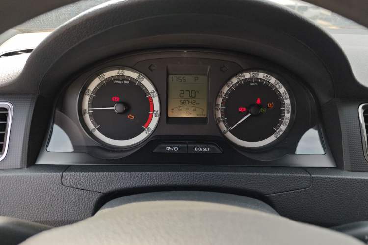 Used Skoda Rapid 2019 Revised Version 1.5L Automatic Standard Edition China VI Instrument Cluster