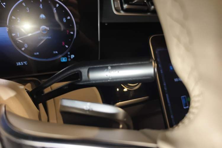 Used Mercedes-Benz Maybach S-Class 2023 S 480 4MATIC Gear Lever