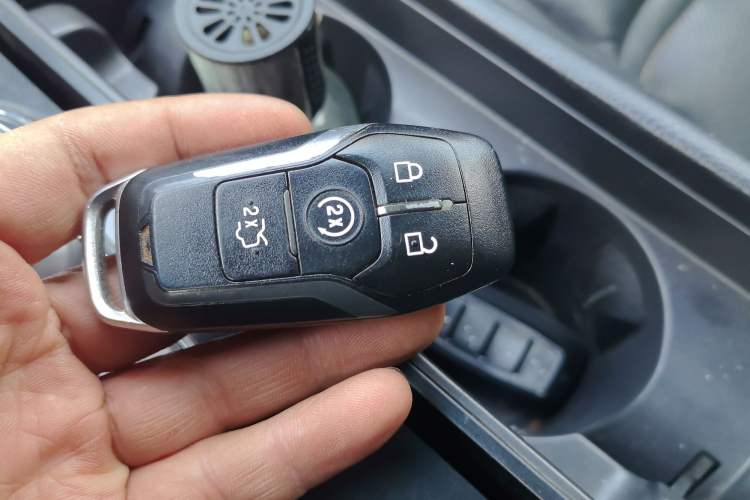 Used Ford Taurus 2016 EcoBoost 180 Luxury Model