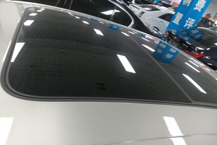 Used Audi A4L 2018 30th Anniversary Edition 40 TFSI Fashion Model Roof