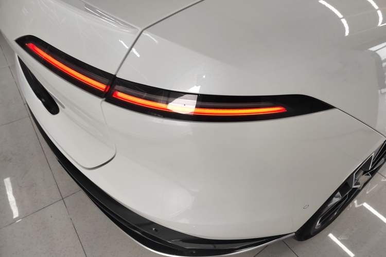 Used Avatr 06 2025 Max All-Electric Version