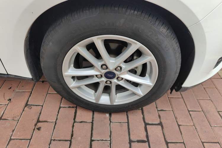 Used Ford Focus 2018 Hatchback Classic EcoBoost 180 Automatic Elite Model
