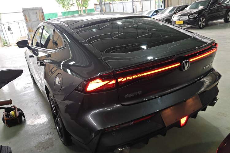 Used CHANGAN UNI-V iDD 2023 Zhidian iDD 1.5T 113km Smart & Fun Version (Rapid Edition) Exterior 2