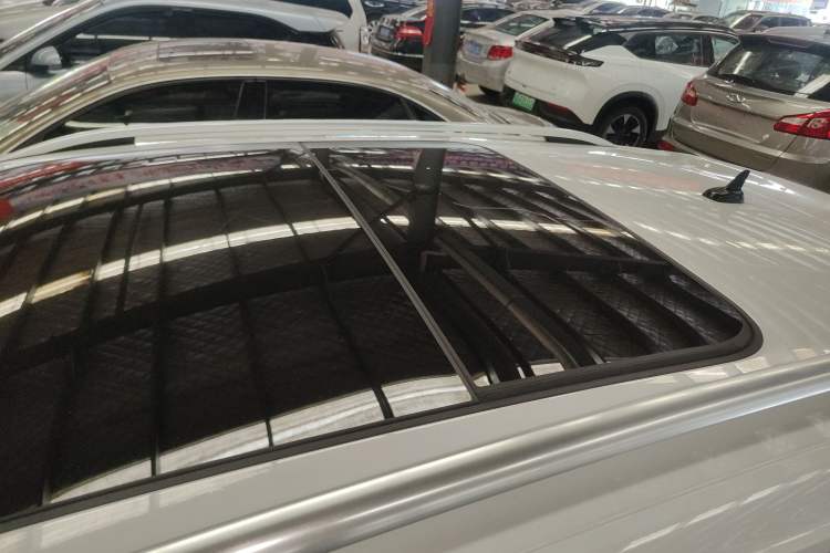 Used Volkswagen T-ROC 2018 280TSI DSG Two-Wheel-Drive Comfort Version China V Standard Roof