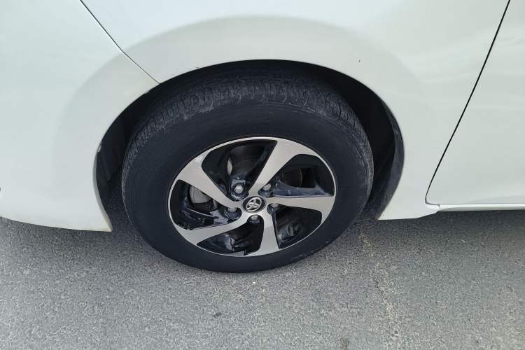 Used Toyota Levin 2017 Revised 185T CVT Elite Edition China V Standard Left Front Wheel Hub