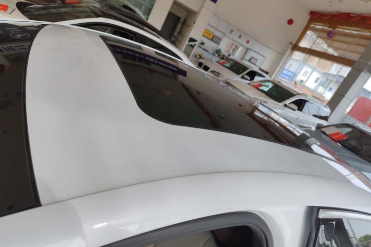 Used BYD Seal 2023 DM-i 1.5L 121km Prestige Model Roof