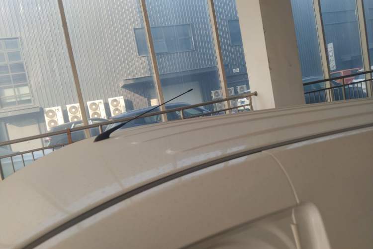 Used Wuling Yangguang 2024 300KM Comfort Version Passenger Van 75kW