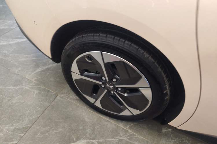 Used XPeng MONA M03 2024 620 with Ultra-Long Range
