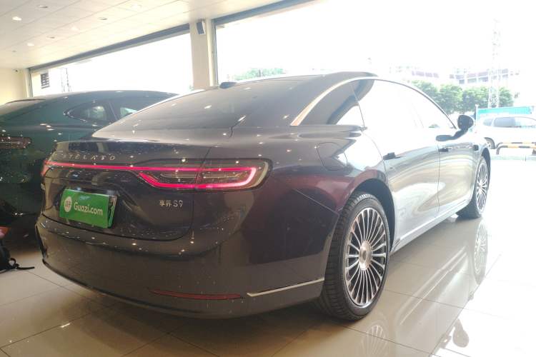 Used Hima Stelato S9 2025 Extended-Range Ultra Rear Right 45 Deg