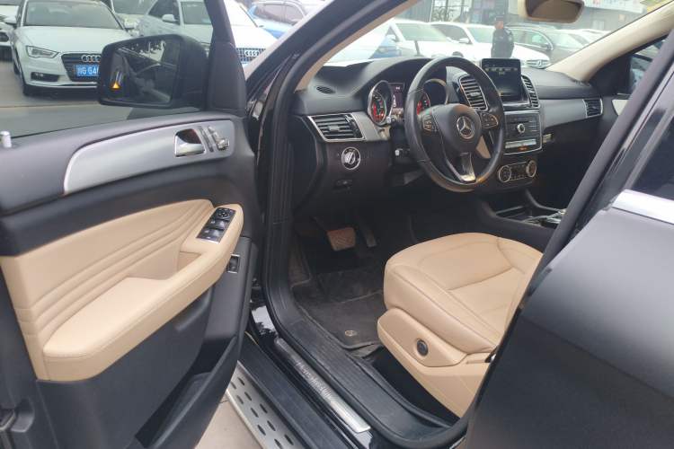 Used Mercedes-Benz GLE Coupe 2017 GLE 400 4MATIC Coupe SUV