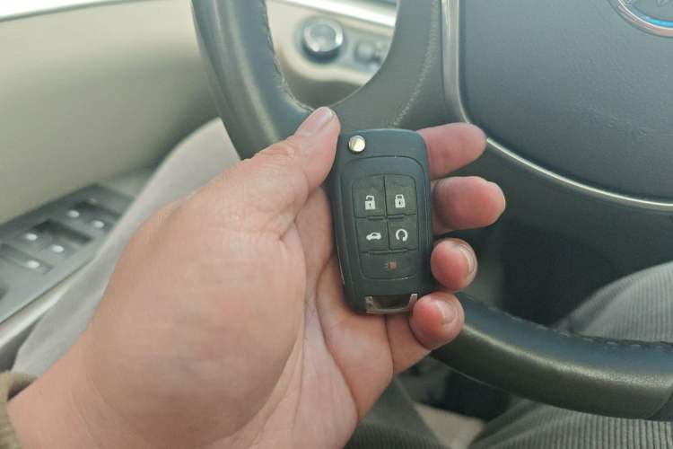 Used Buick GL8 2013 3.0L XT Luxury Business Flagship Edition Vehicle Key