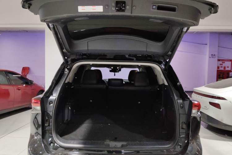 Used Toyota Highlander 2022 Dual-Engine 2.5L Four-Wheel Drive Supreme Edition 7-Seater
