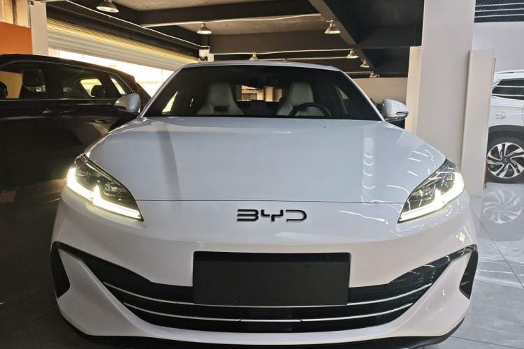 Used BYD Seal 06 New Energy 2024 DM-i 80KM Luxury Model
