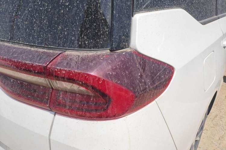 Used GAC Trumpchi M6 2021 PRO 270T Automatic Luxury Edition Exterior 3