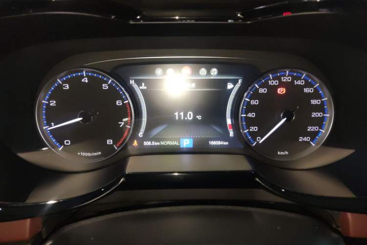 Used GAC Trumpchi GS8 2017 320T Two-Wheel Drive Luxury Smart Connectivity Version (7 Seats) Instrument Cluster