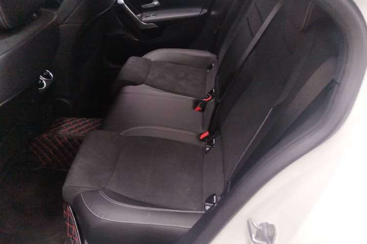 Used Mercedes-Benz A-Class 2022 Revised Version A 200 L Sport Sedan Fashionable Style
