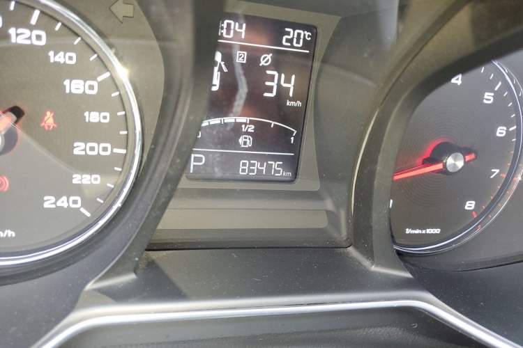 Used MG 6 2020 1.5T Automatic Lingchao Fashion Edition Odometer Close Up