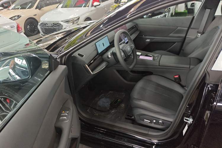 Used Dongfeng eπ eπ007 2025 Model Range-Extended 230 Max Cruise Edition