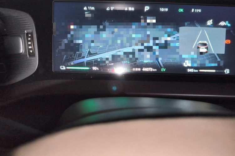 Used Denza D9 2022 DM-i 970 Four-Wheel Drive Prestige Model
