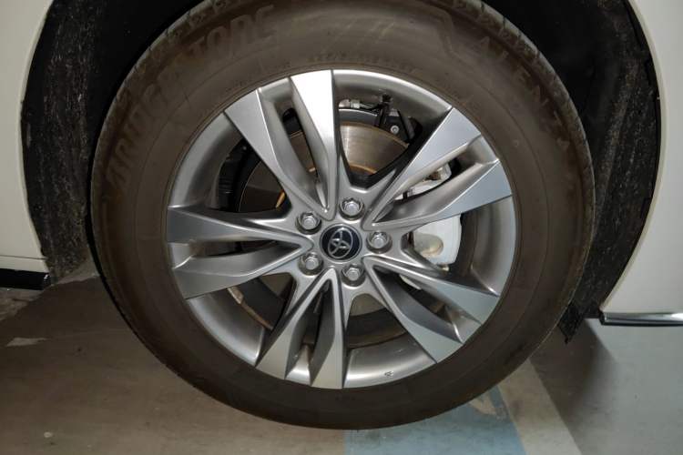 Used Toyota Sienna 2024 2.5L Hybrid Four-Wheel Drive Prestige Edition