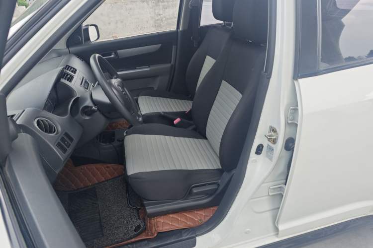 Used Suzuki Swift 2016 1.5L Manual Fashion Model
