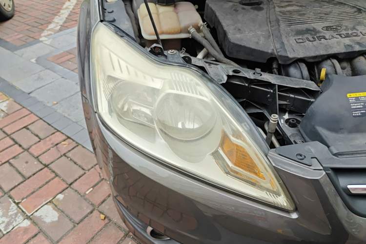 Used Ford Focus 2013 Sedan Classic 1.8L Automatic Fashion Edition
