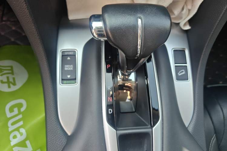 Used Honda Avancier 2020 240TURBO Two-Wheel Drive Premium Edition Gear Lever