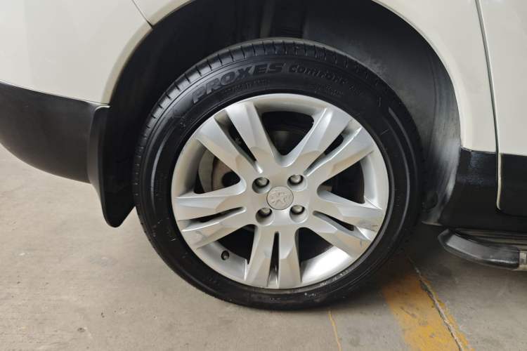 Used Peugeot 3008 2013 2.0L Automatic Trend Edition Exterior 5