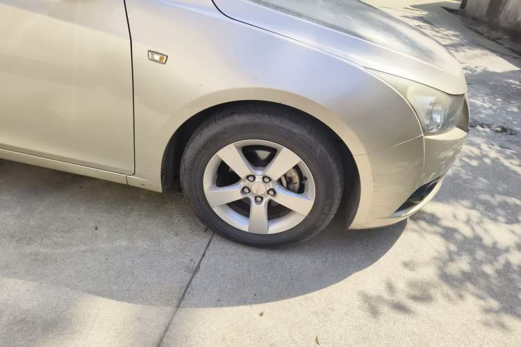 Used Chevrolet Cruze 2014 1.6L SL Millionth Anniversary Edition MT
