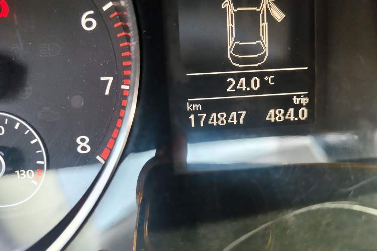 Used Volkswagen Magotan 2012 Facelift 2.0 TSI Prestige Model