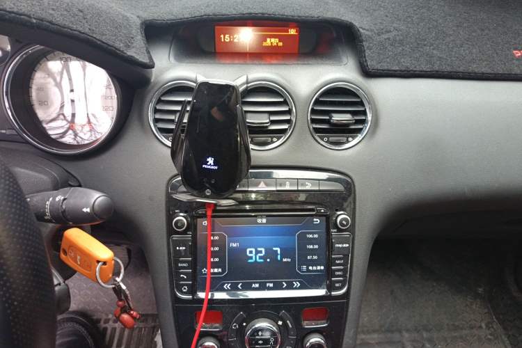 Used Peugeot 408 2013 2.0L Automatic Luxury Edition Audio And AC Panel