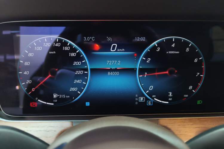 Used Mercedes-Benz E-Class 2022 Second Facelift E 300 L Luxury Edition
