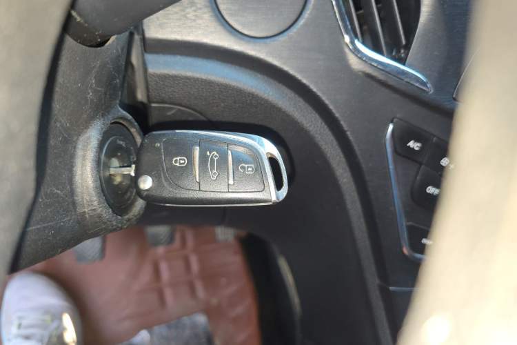 Used GAC Trumpchi GA3S Vision 2014 1.6L Manual Elite Edition Vehicle Key