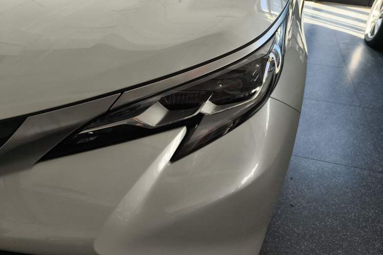 Used Toyota Sienna 2024 2.5L Hybrid Four-Wheel Drive Prestige Edition