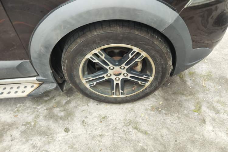 Used FORTHING Joyear SUV 2012 1.6L Deluxe Model