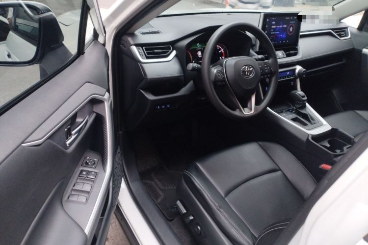 Used Toyota RAV4 2021 2.0L CVT Two-Wheel Drive Fashion Edition