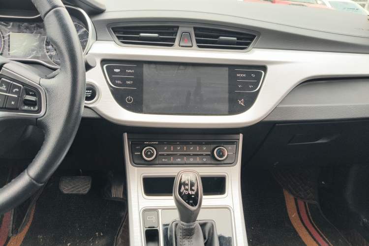 Used Geely Auto Vision 2019 Upgraded Model 1.5L CVT Luxury Version China VI Standard