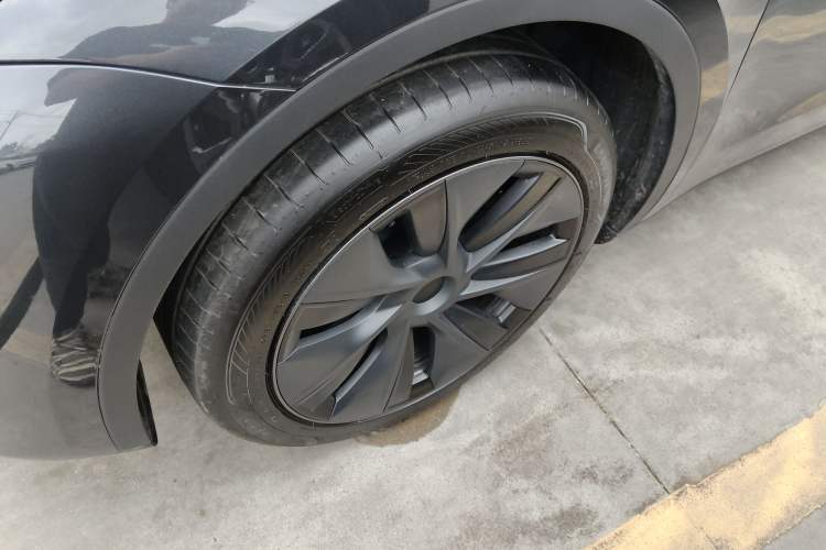 Used Tesla Model Y 2024 Rear-Wheel-Drive Version