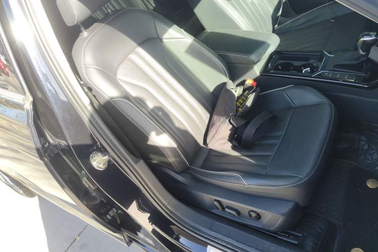 Used Volkswagen Passat 2022 330TSI Starry Elite Edition
