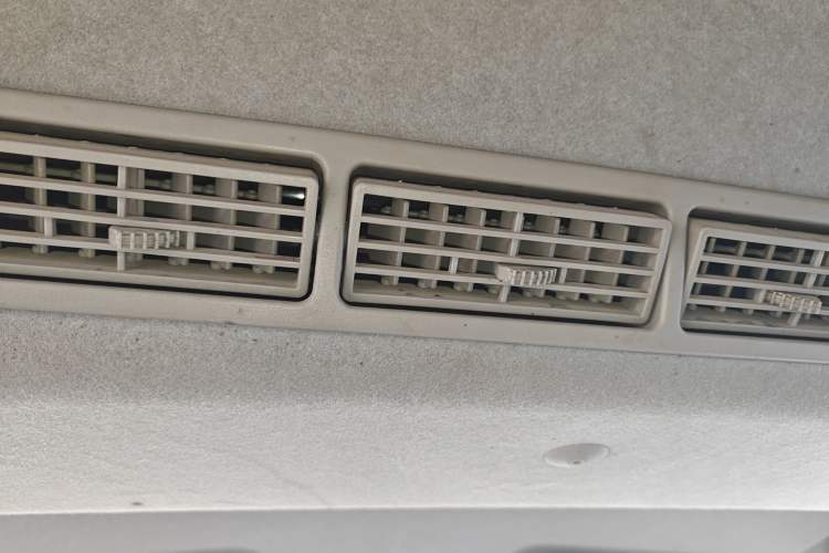 Used BAIC Changhe M50S 2015 1.5L facelift economy class DAM15DL
