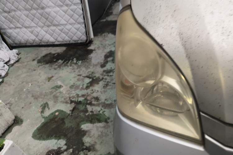 Used Wuling Rongguang 2011 1.2L Comfort Model Right Front Headlight